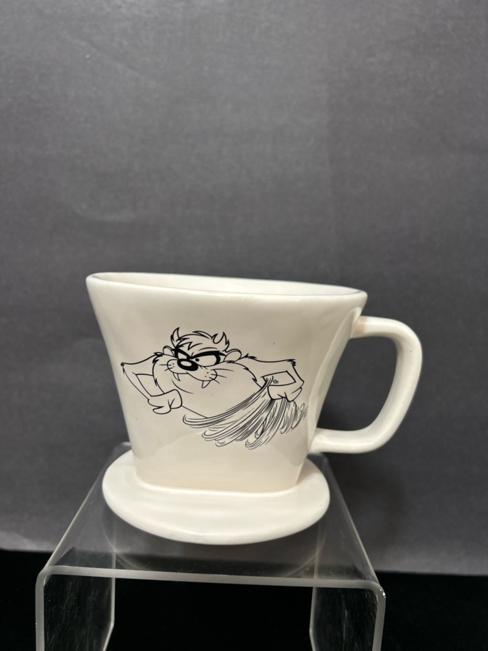 Rae Dunn White Ceramic Taz Cartoon Coffee Dripper
